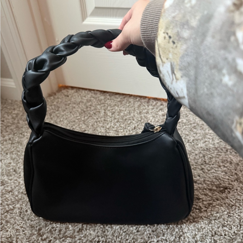 Elegant Black Braided Handle Women's Bag